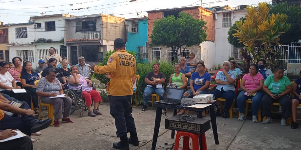 Formación de líderes comunitarios