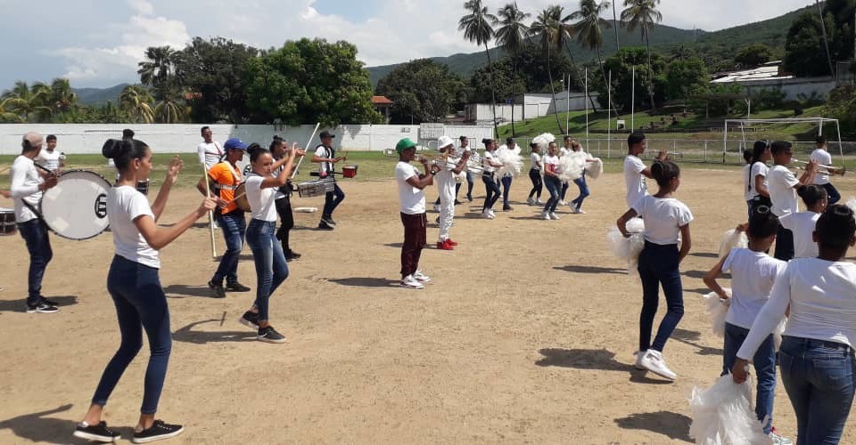 La Fundación Ángeles de Fuego Banda Show