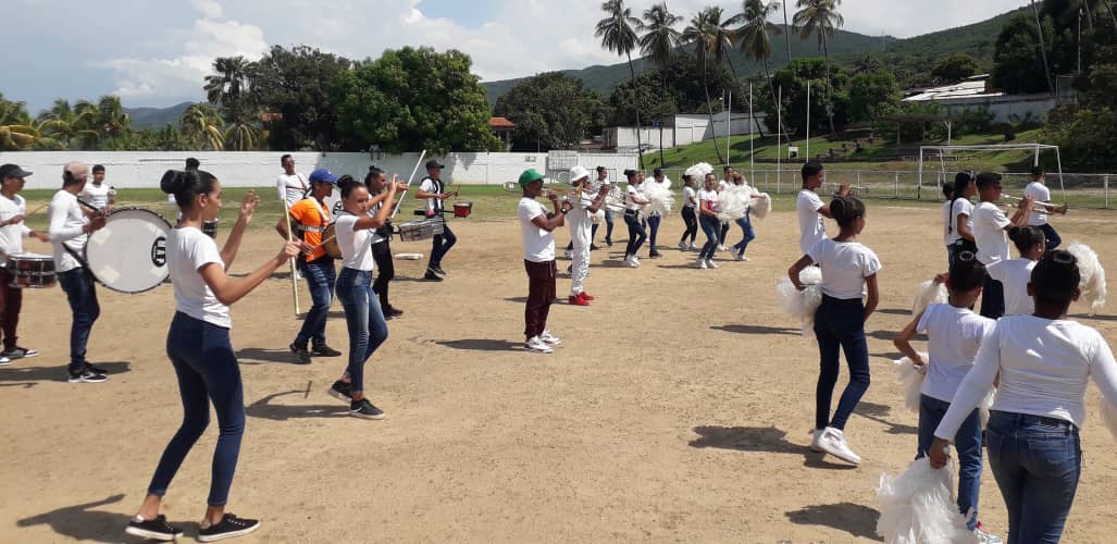 La Fundación Ángeles de Fuego Banda Show