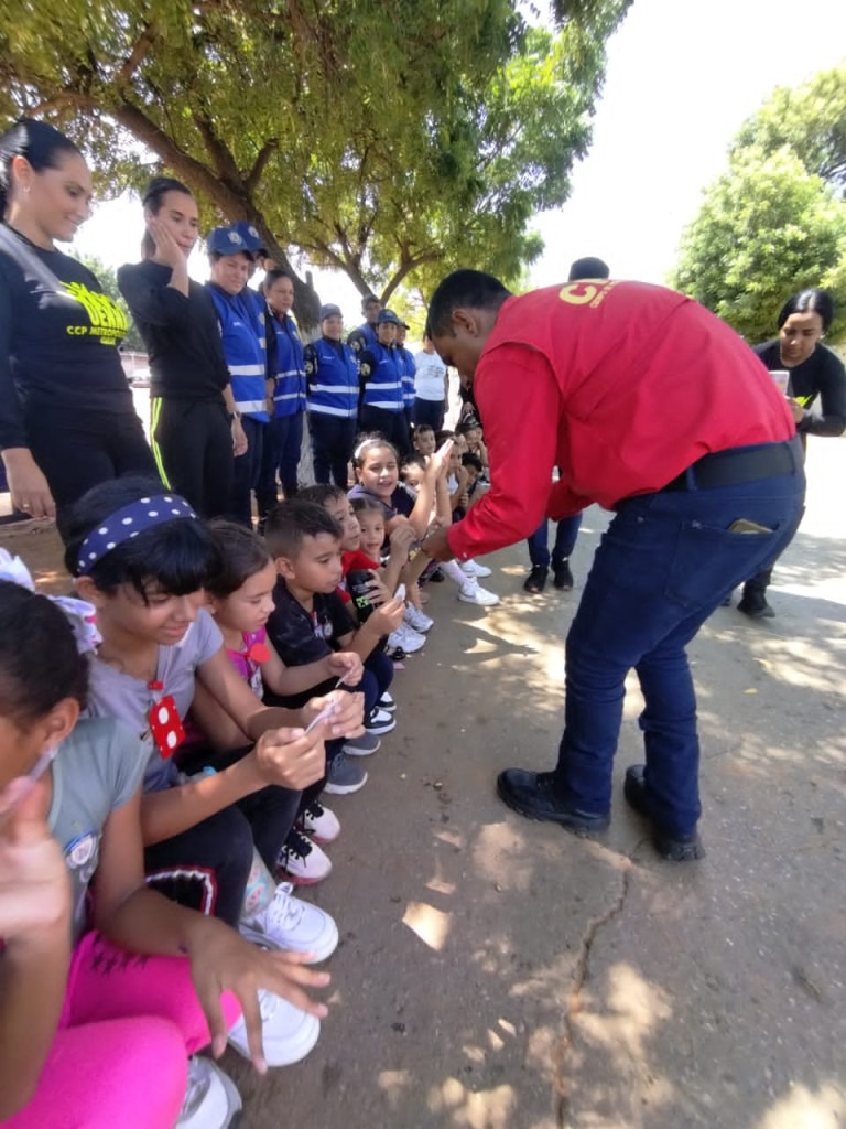 Entrega de carnet de mini PNB