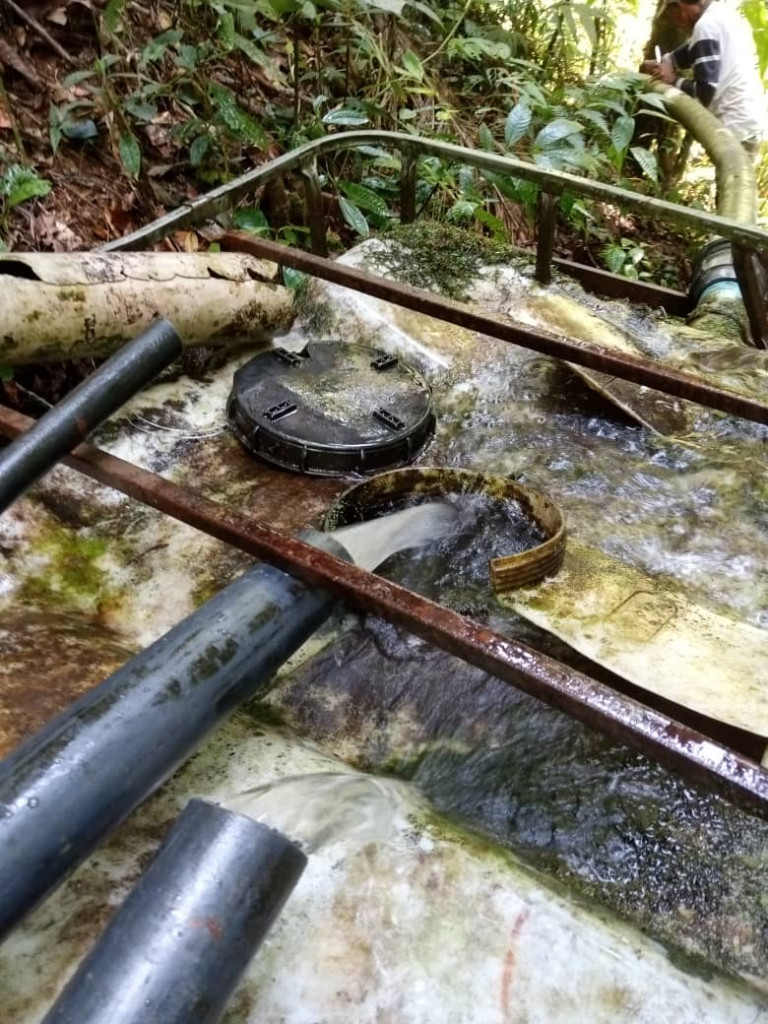 Mantenimiento al acueducto el Cumbito