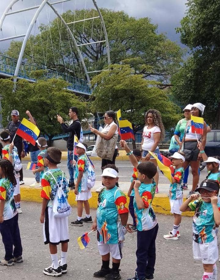 Fundación Antorcha 19 de abril celebra 65 años con recorrido de antorcha