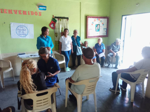 Rehabilitación y Reactivación de la Casa de Abuelos Santa Marta.