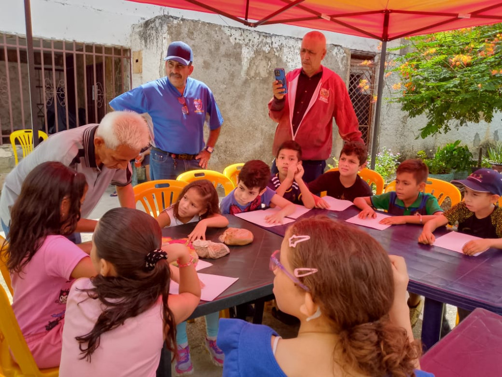 La Isabelica Fortalece su Semillero Artístico con Taller de Arcilla para Niños con el Cultor Luis Ramo