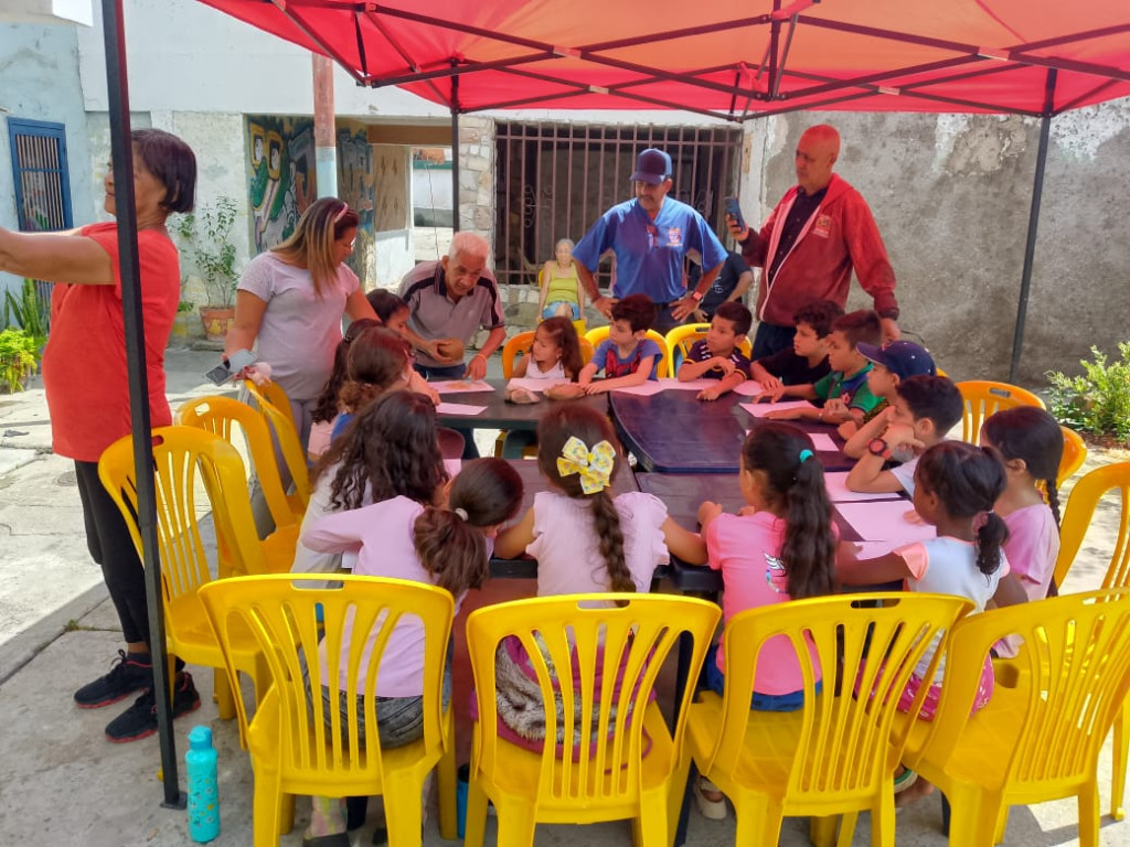 La Isabelica Fortalece su Semillero Artístico con Taller de Arcilla para Niños con el Cultor Luis Ramo