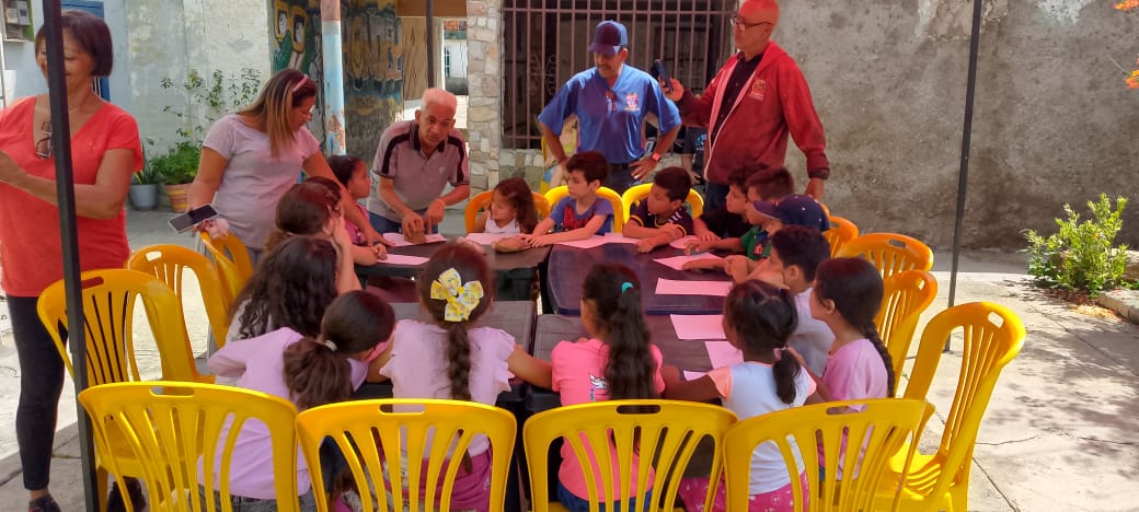 La Isabelica Fortalece su Semillero Artístico con Taller de Arcilla para Niños con el Cultor Luis Ramo