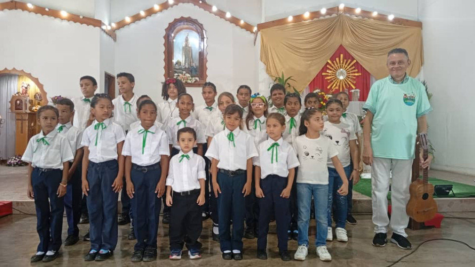 Voces que alegran: Los Luceritos celebraron el Día del Niño con folklore venezolano