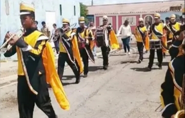 Banda Show Ángeles de Fuego Rinde Homenaje a la Cultura de Cumaná en Aniversario de Escuela Técnica