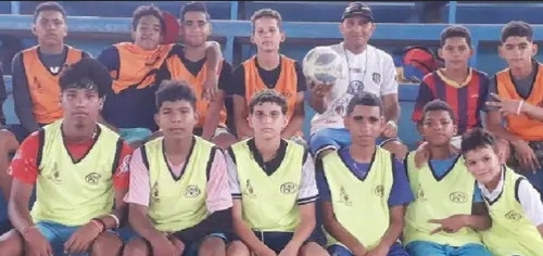 Encuentro de Fútbol Sala Fortalece el Talento de la Escuela Deportiva de la Fundación Ángeles de Fuego