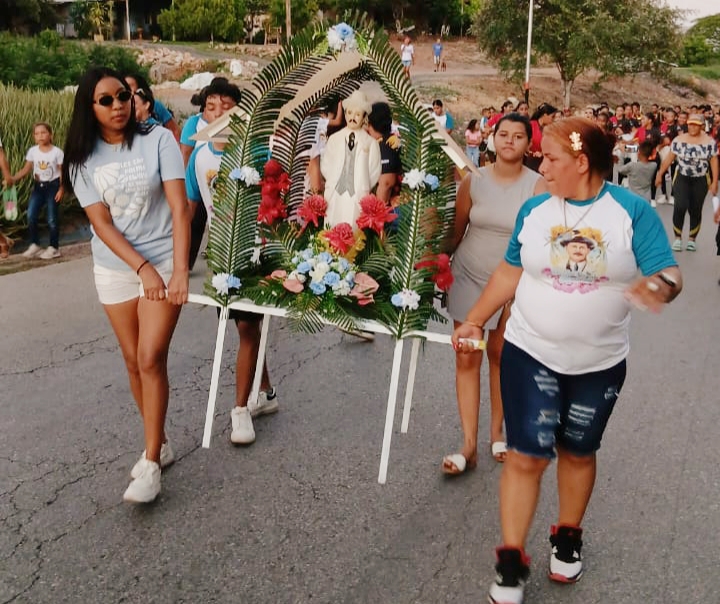Ángeles de Fuego honra al doctor José Gregorio Hernández