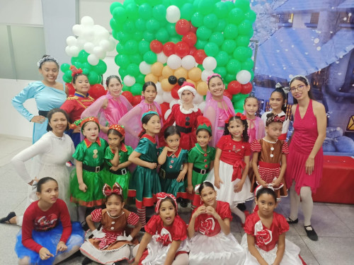 Magia y talento: Asocdanza deslumbra con la producción "El Mejor Regalo del Mundo"