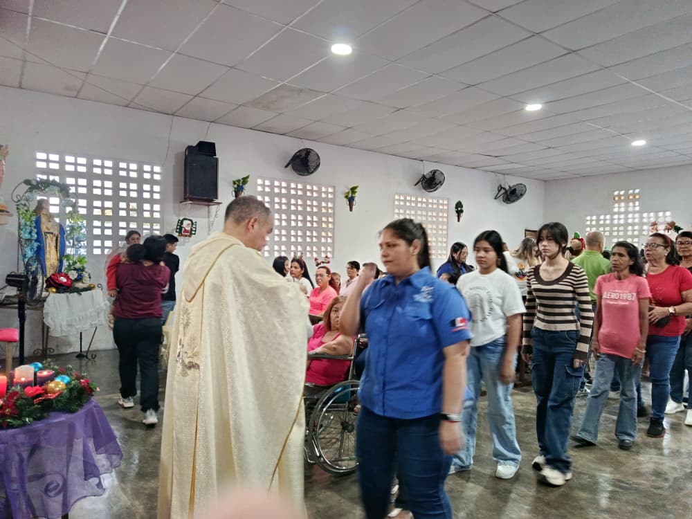 Fundación Sembrando Cultura por Venezuela recibe homenaje en Misa de Gallo