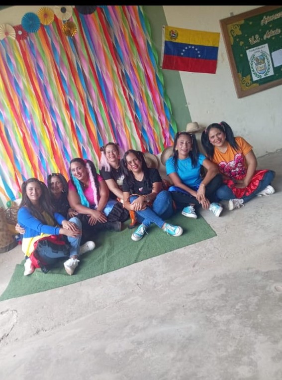 Consejo Comunal Los Raíles de Pantanillo impulsa festividades escolares