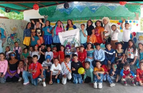 Consejo Comunal Los Raíles de Pantanillo impulsa festividades escolares