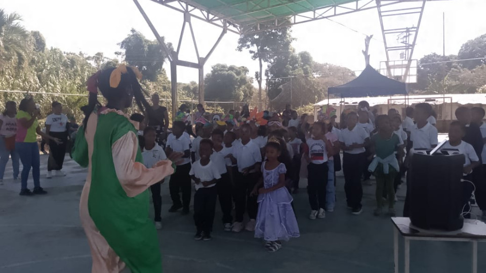 Educación y Tradición en Cumaná: Consejo Comunal La Marturetera celebra el "Grito de Carnaval"