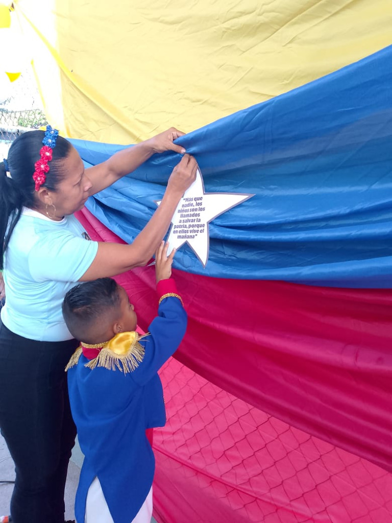 U.E.E. Profesor Francisco Tamayo fortalece la identidad nacional en la Semana Bolivariana