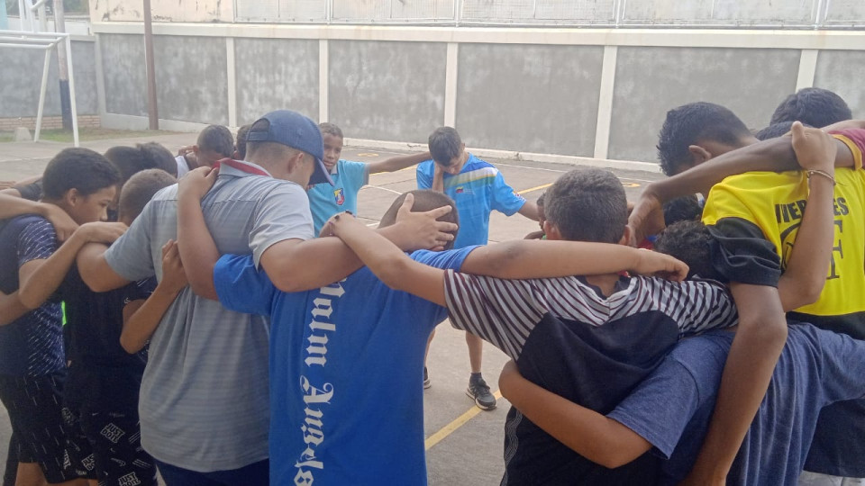 Esperanza F.C.: Un mes de formación, valores y fútbol sala en el casco central de Calabozo
