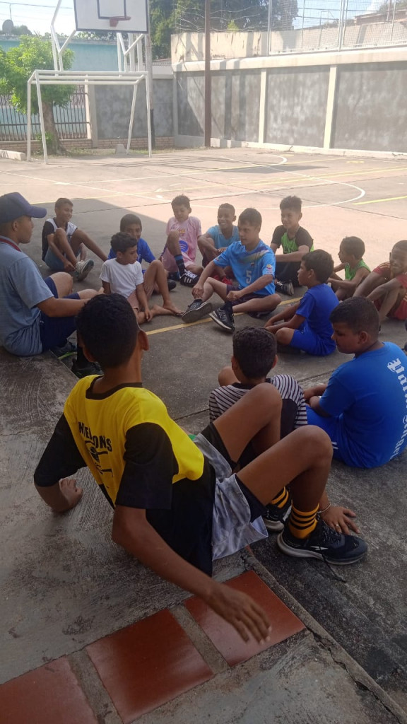Esperanza F.C.: Un mes de formación, valores y fútbol sala en el casco central de Calabozo
