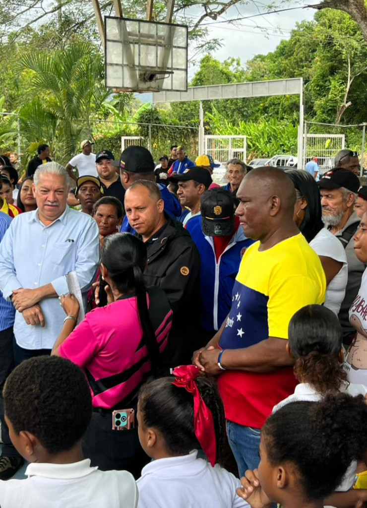 Alianza entre Juventud y Consejos Comunales impulsa proyectos sociales en Acevedo