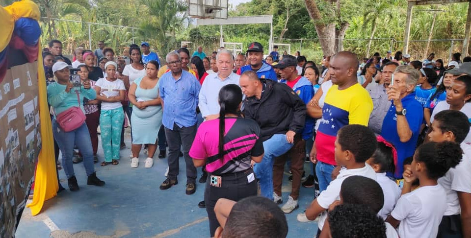 Alianza entre Juventud y Consejos Comunales impulsa proyectos sociales en Acevedo