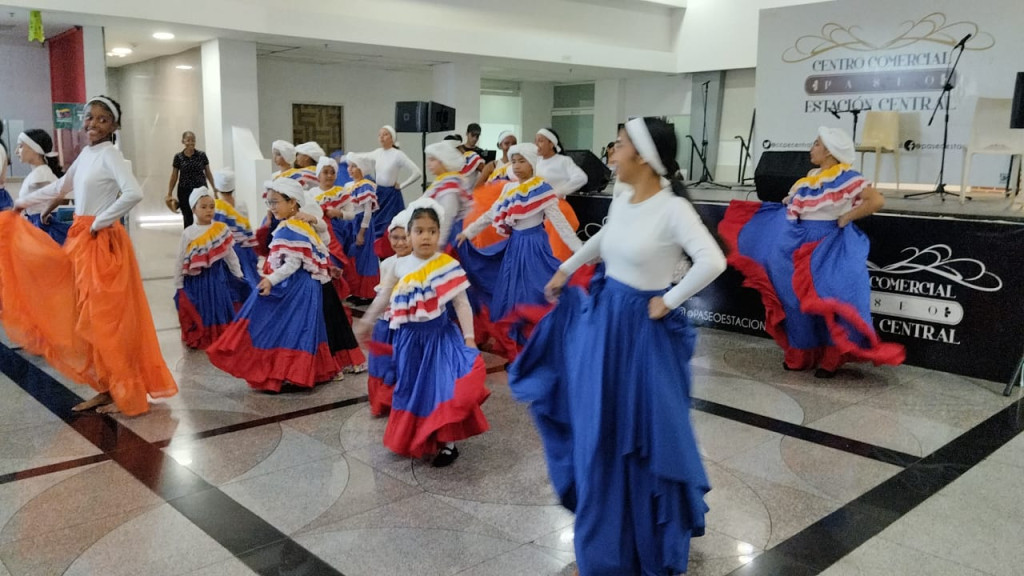 La Escuela de Danza Amanecer Criollo celebró el 325° aniversario de Maracay con una gala cultural