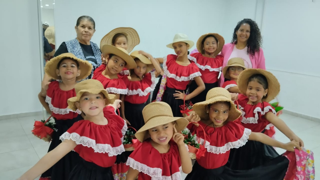 La Escuela de Danza Amanecer Criollo celebró el 325° aniversario de Maracay con una gala cultural