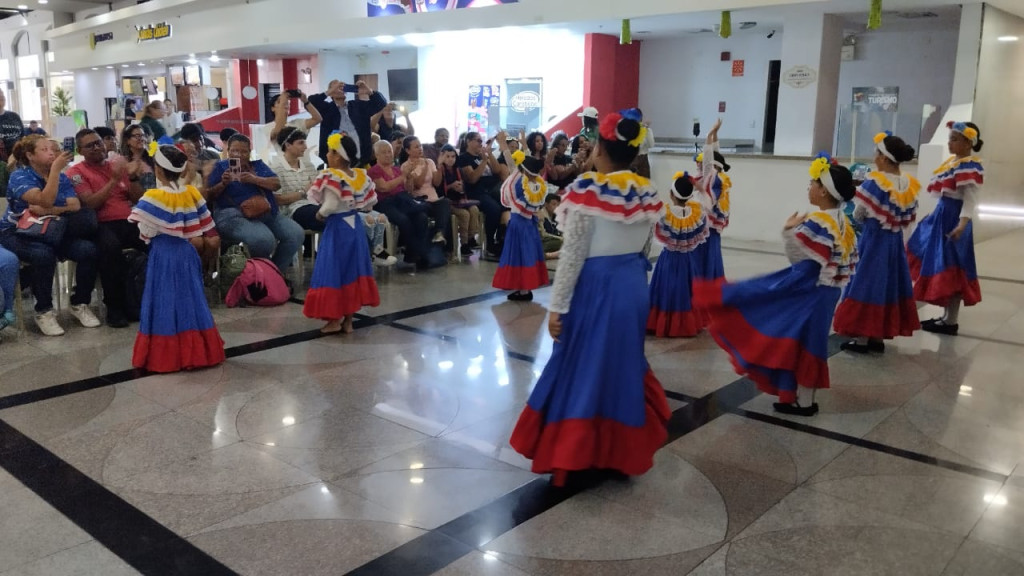 La Escuela de Danza Amanecer Criollo celebró el 325° aniversario de Maracay con una gala cultural
