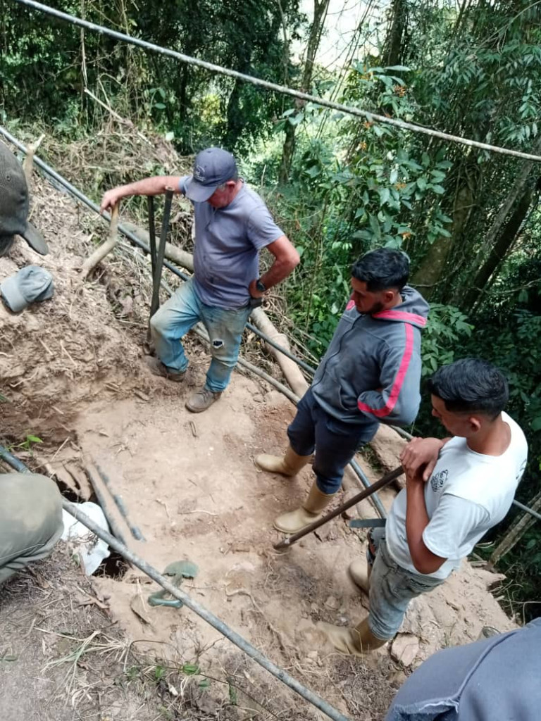 Comunidad de El Cumbito garantiza el agua mediante autogestión y trabajo de montaña