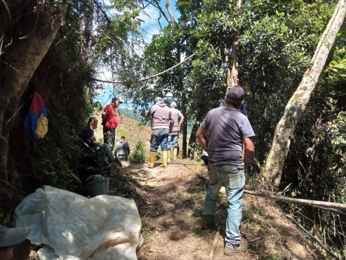 Comunidad de El Cumbito garantiza el agua mediante autogestión y trabajo de montaña