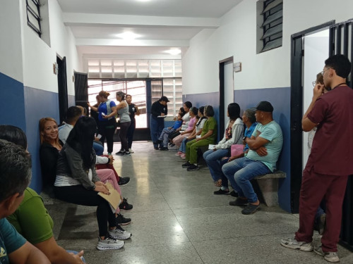Amigos de Santos Luzardo coordinan charla informativa en el Ambulatorio "Laura Labellarte"