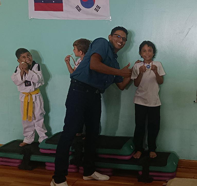 Taekwondo Los Aviadores culmina con éxito las celebraciones de su 20° Aniversario en el Estado Aragua
