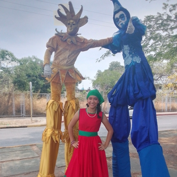 Escuela de Danzas San Vicente "Maestro Pablo Prazuela" enaltece el folclore en las Ferias de San José