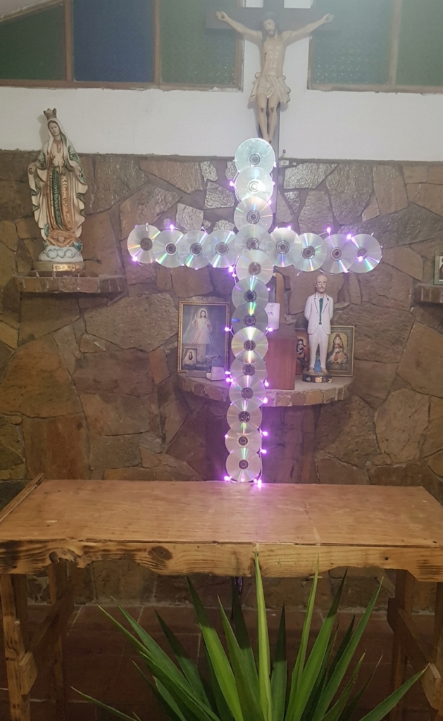 Identidad y Tradición: El Consejo Comunal Cumbito celebra la Cruz de Mayo con conciencia ecológica