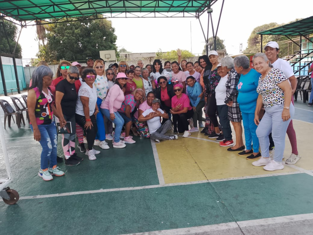 El Círculo de Abuelos Eterna Juventud celebra la vida y el reencuentro en San Joaquín